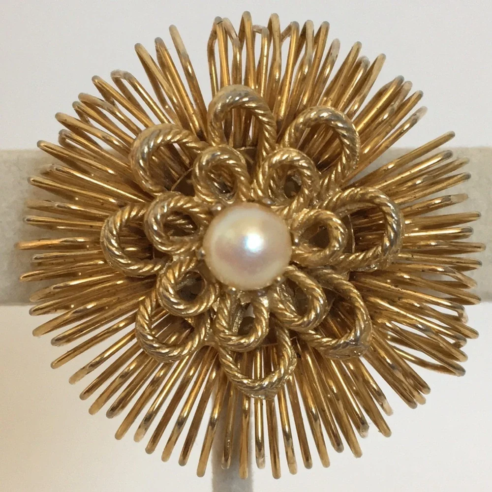 Unique Brooch with Prong-set Center pearl